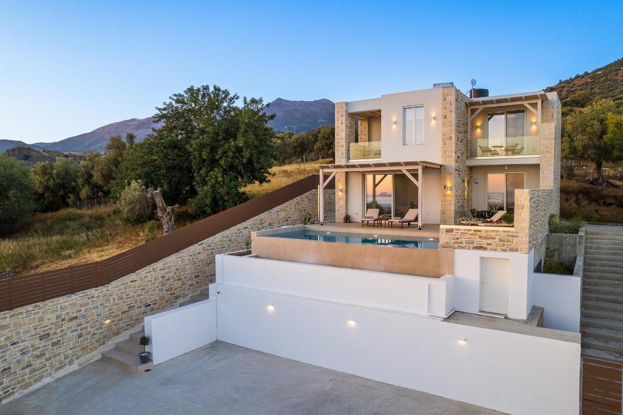 Vila Elxis Luxury Salty Pools! Kalochorafitis
