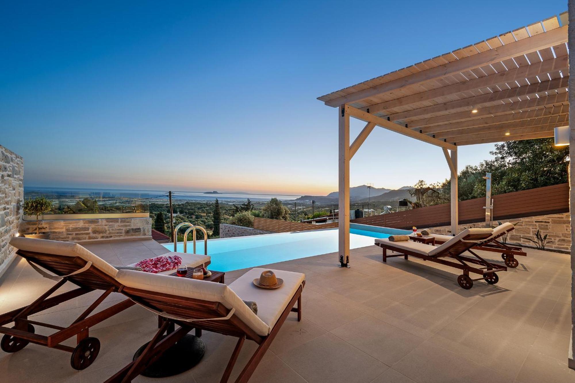 Elxis Luxury Salty Pools! * Kalochorafitis